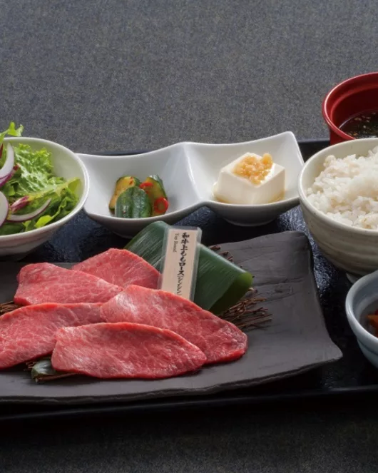 上質食べ放題8000円